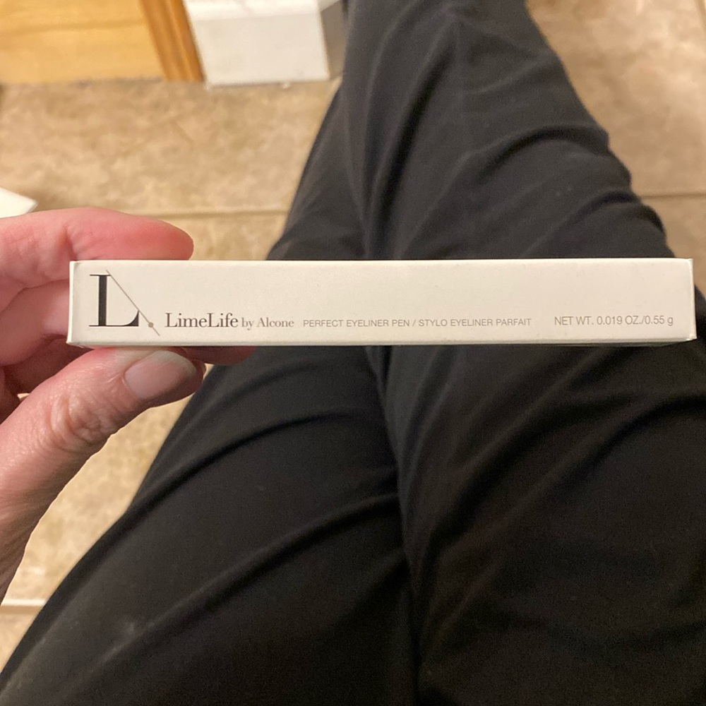 Limelife eyeliner pen